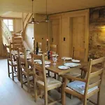Authentisches Schweizer Alpenchalet Aus Dem 18- Jh- By Interhome