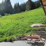 Authentisches Schweizer Alpenchalet Aus Dem 18- Jh- By Interhome Casa vacanze *