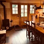 Casa vacanze Authentisches Schweizer Alpenchalet Aus Dem 18- Jh- By Interhome *