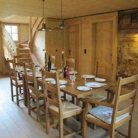 Authentisches Schweizer Alpenchalet Aus Dem 18- Jh- By Interhome