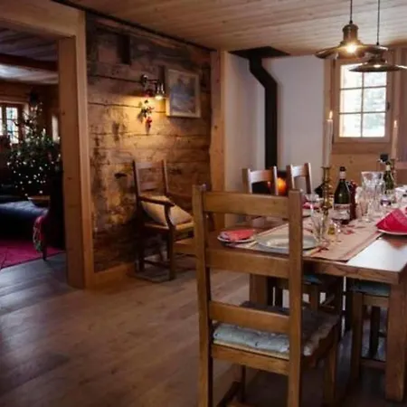 Holiday home Authentisches Schweizer Alpenchalet Aus Dem 18- Jh- By Interhome La Forclaz