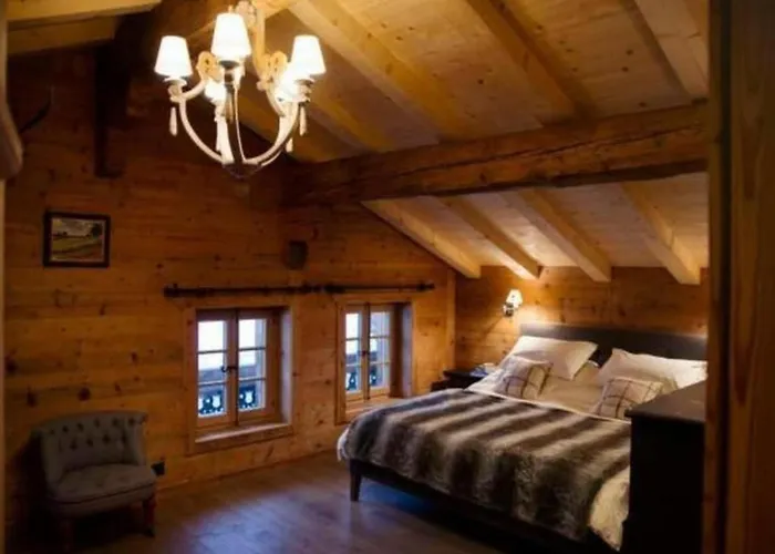 Authentisches Schweizer Alpenchalet Aus Dem 18- Jh- By Interhome