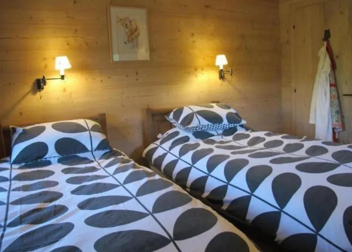 Authentisches Schweizer Alpenchalet Aus Dem 18- Jh- By Interhome Hébergement de vacances La Forclaz