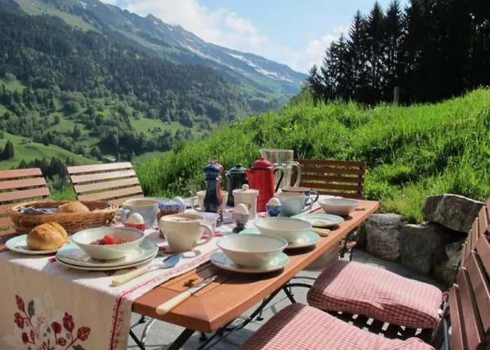 Authentisches Schweizer Alpenchalet Aus Dem 18- Jh- By Interhome *