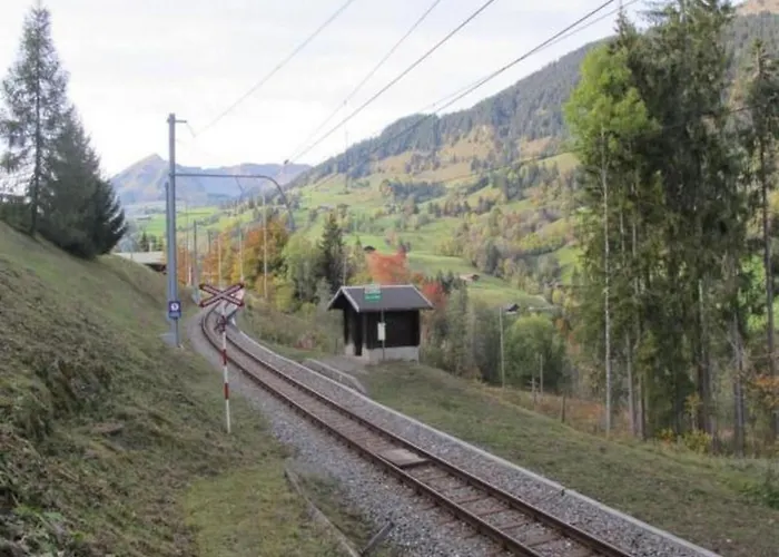 Authentisches Schweizer Alpenchalet Aus Dem 18- Jh- By Interhome *