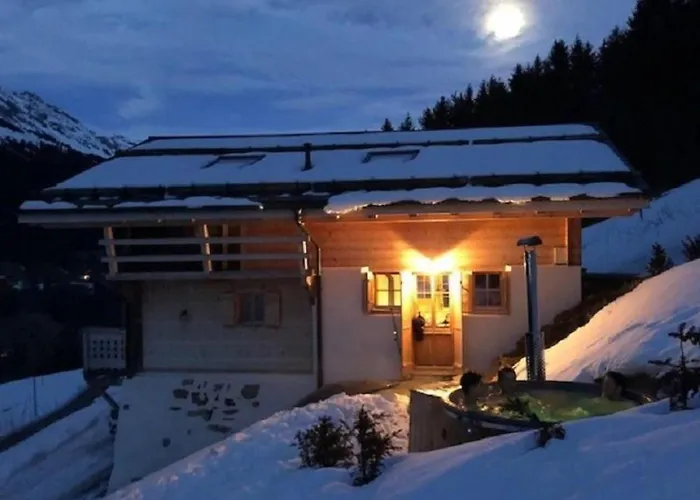 Authentisches Schweizer Alpenchalet Aus Dem 18- Jh- By Interhome La Forclaz