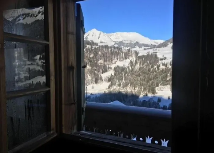 Authentisches Schweizer Alpenchalet Aus Dem 18- Jh- By Interhome Hébergement de vacances