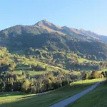 Authentisches Schweizer Alpenchalet Aus Dem 18- Jh- By Interhome Casa de Férias *