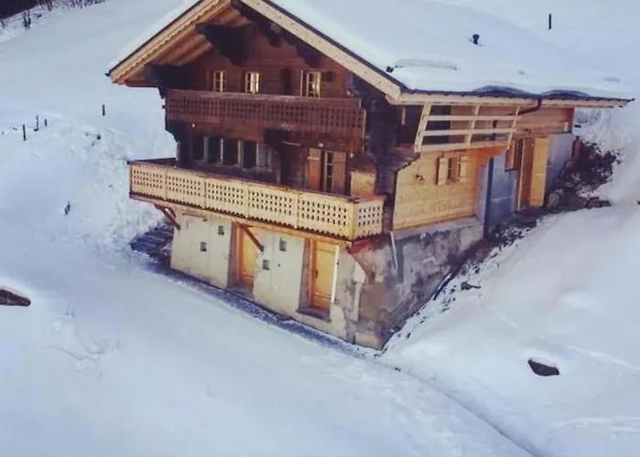 Authentisches Schweizer Alpenchalet Aus Dem 18- Jh- By Interhome *