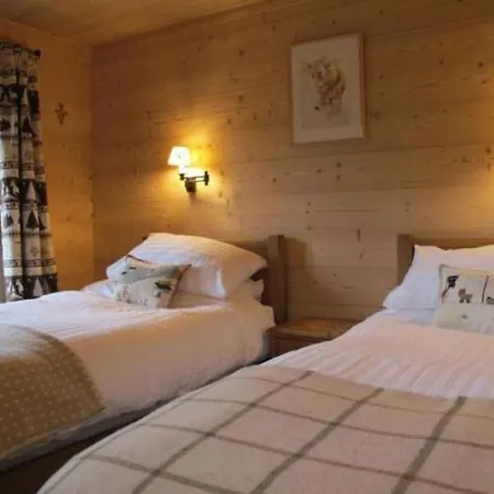 Authentisches Schweizer Alpenchalet Aus Dem 18- Jh- By Interhome 度假居 *