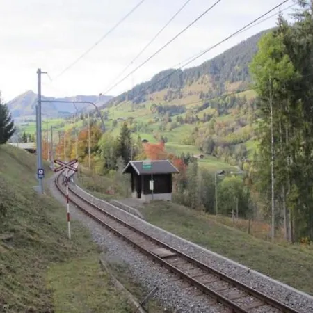 Authentisches Schweizer Alpenchalet Aus Dem 18- Jh- By Interhome *
